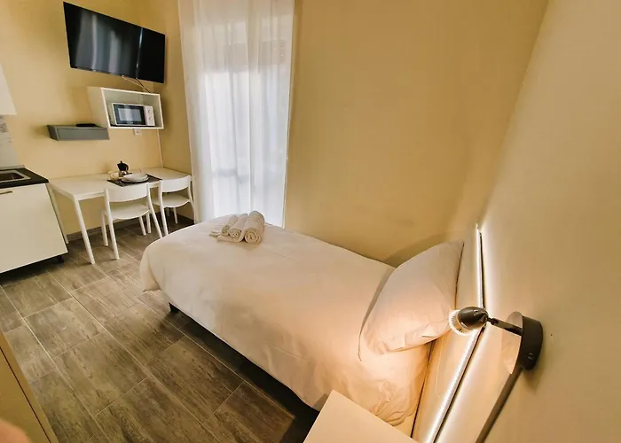 Apartmanhotel La Corte Del Maggiore 3*